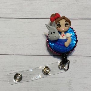 DISNEY - Encanto Luisa Badge Reel - Handmade